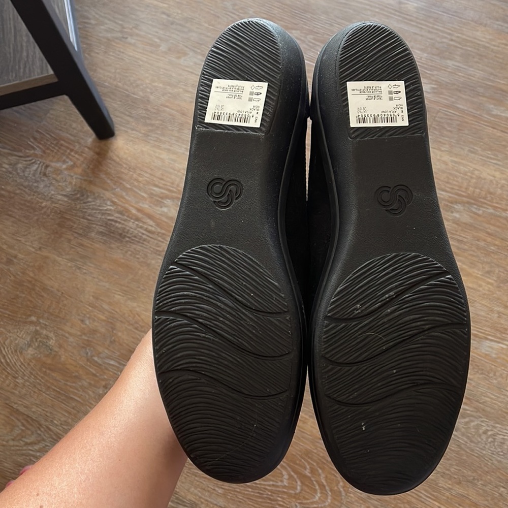 New Clarks Cloudsteppers - Picture 2 of 2